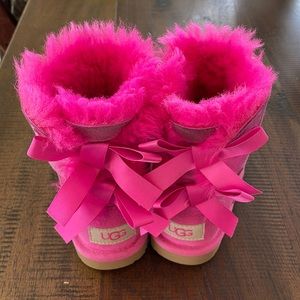 Pink bow Uggs!